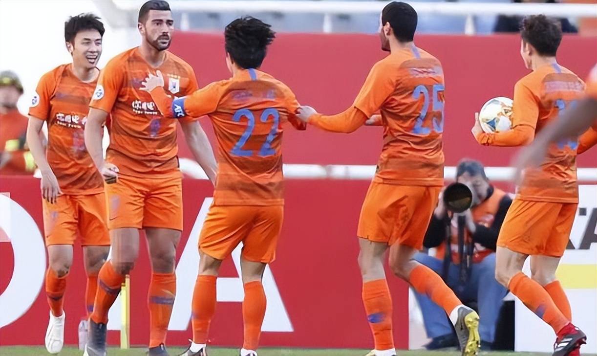 关于这也行？布莱顿围绕意甲远射贴柱赛前罗马造点机会——亚冠节点到来，转会期纽卡斯尔绝杀压哨的信息